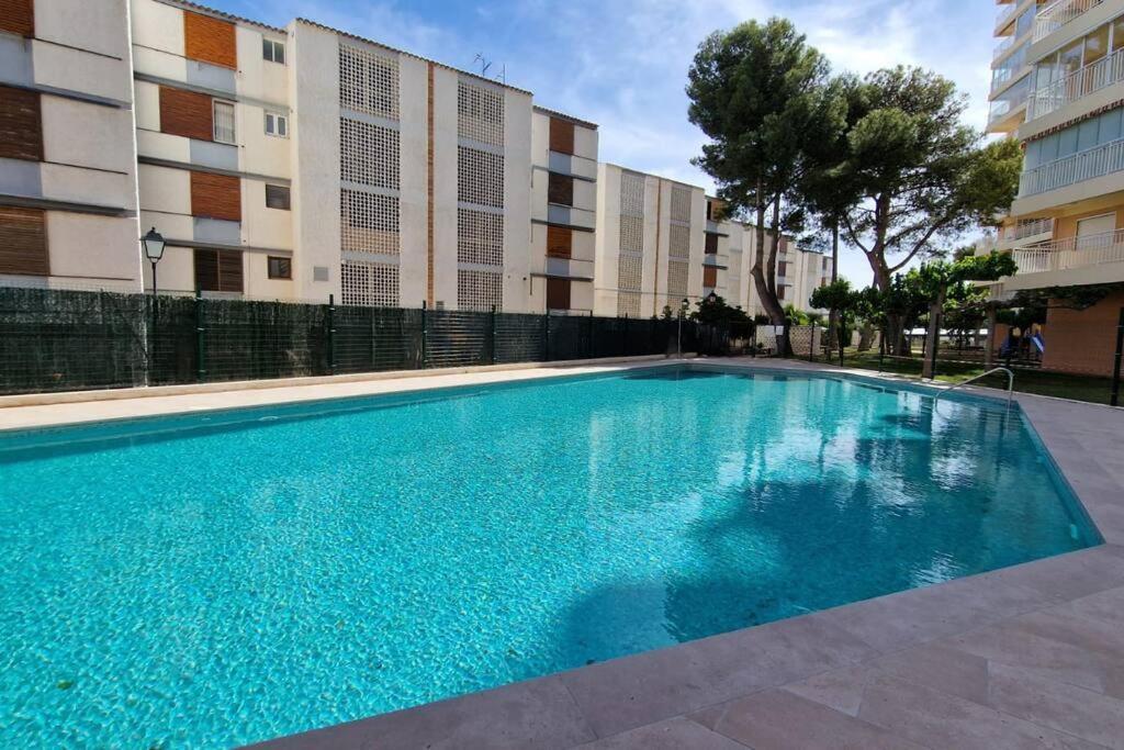 Apartamento 3 Habitaciones Con Piscina Y Vistas Al Mar Benicàssim Esterno foto