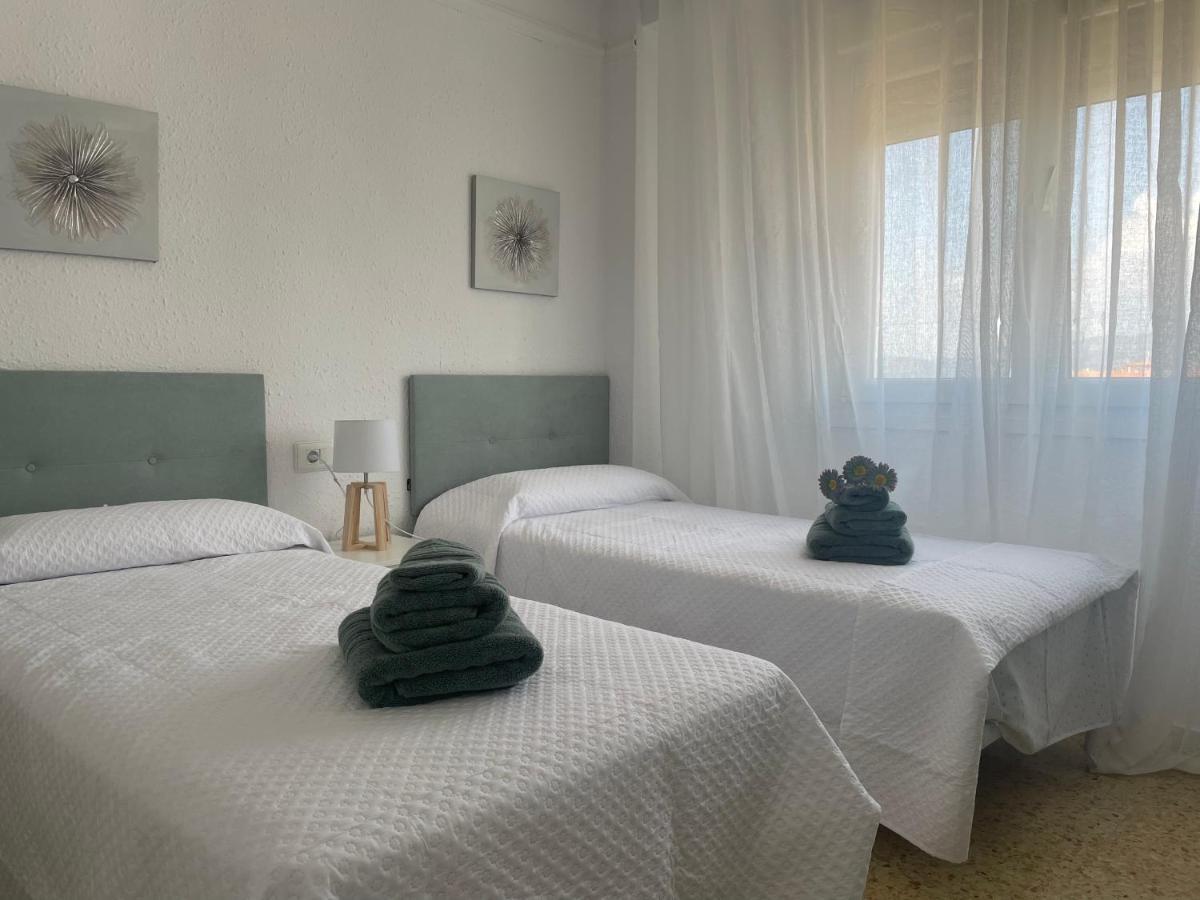 Apartamento 3 Habitaciones Con Piscina Y Vistas Al Mar Benicàssim Esterno foto